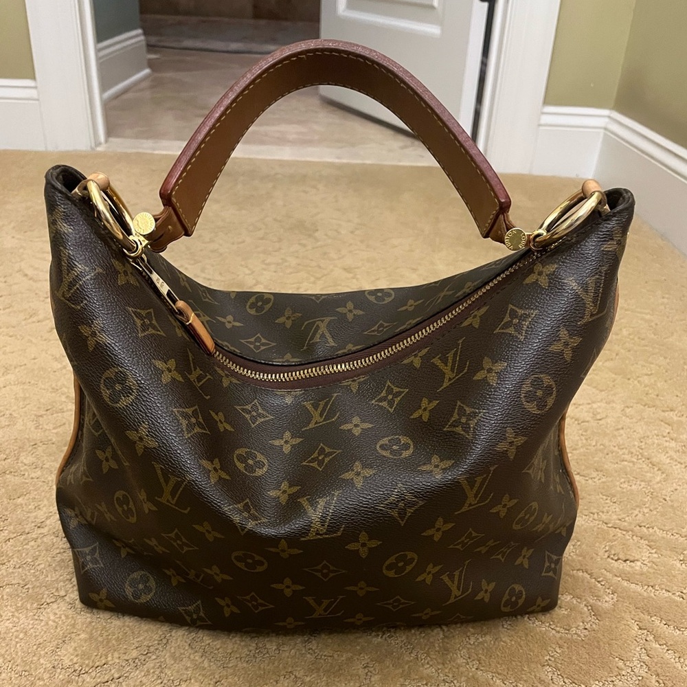 Louis Vuitton Hobo Bag
